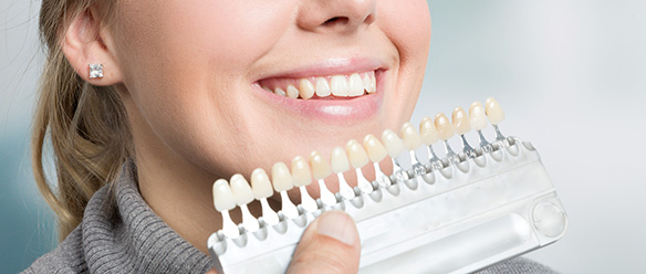 Using Porcelain Veneers to Help You Get a Beautiful Smile